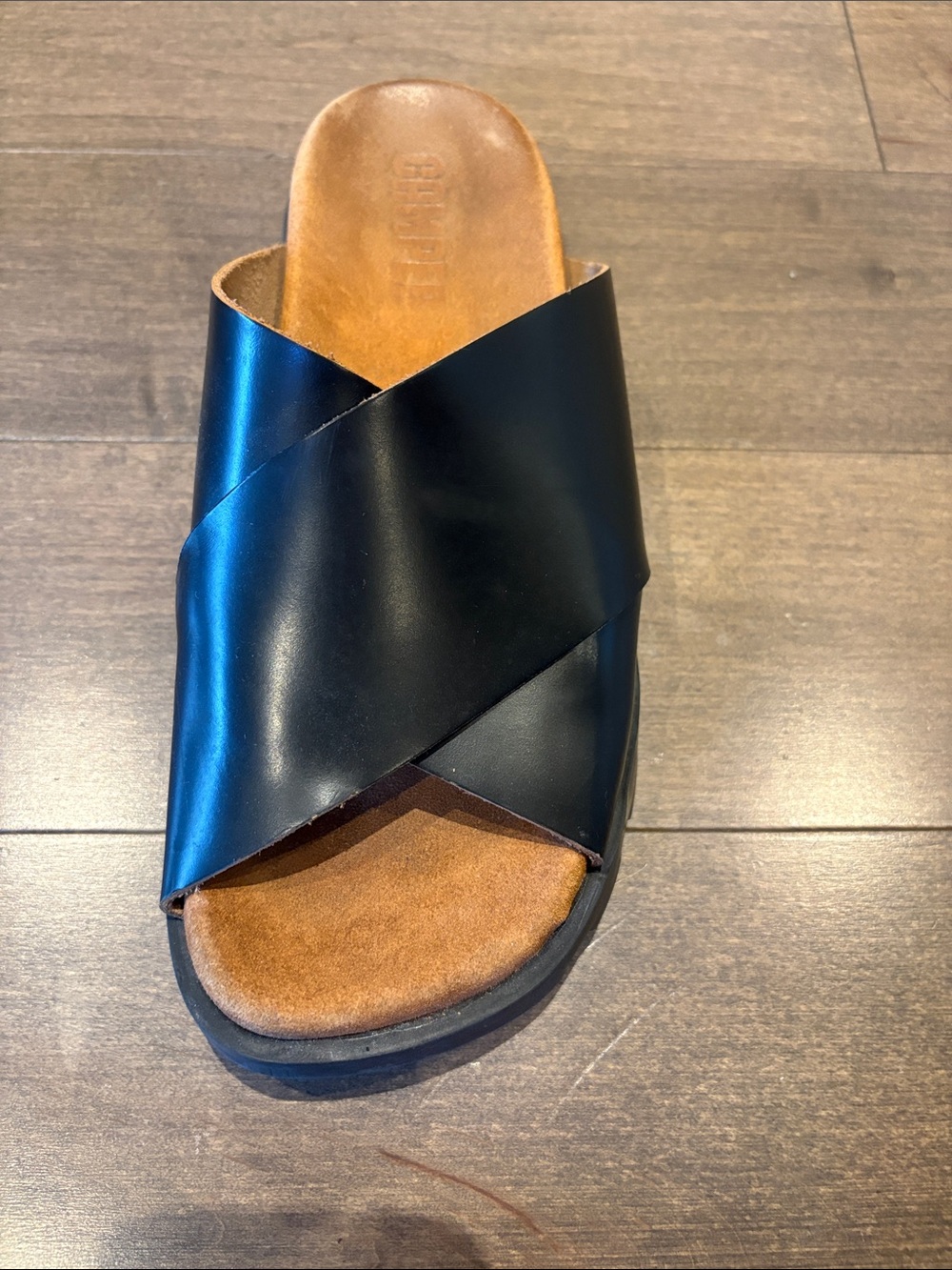 Camper Black Leather Cross-Band Slide Sandals - Picture 4 of 6